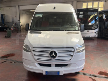Minibus, Putnički kombi Mercedes-Benz Sprinter: slika 2