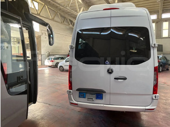 Minibus, Putnički kombi Mercedes-Benz Sprinter: slika 5