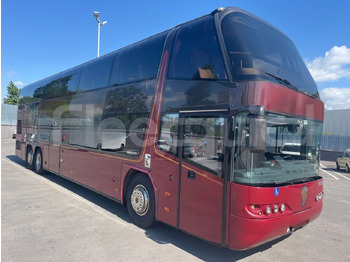Turistički autobus NEOPLAN