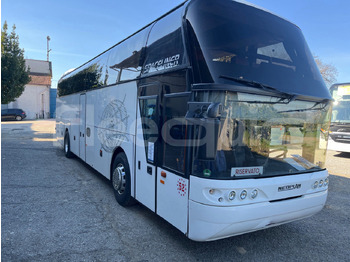 Turistički autobus NEOPLAN
