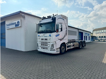 Kamion sa hidrauličnom kukom VOLVO FH13 540