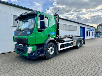Kamion sa hidrauličnom kukom VOLVO FE