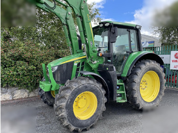 Traktor JOHN DEERE 6120M