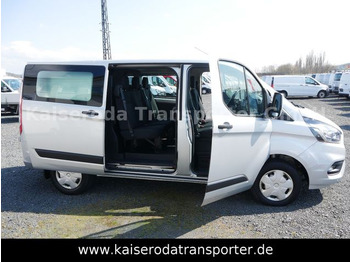 Dostavno vozilo sa duplom kabinom FORD Transit