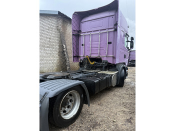 Tegljač SCANIA R420: slika 3