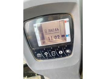 Mini bager Kubota KX 080-4: slika 3