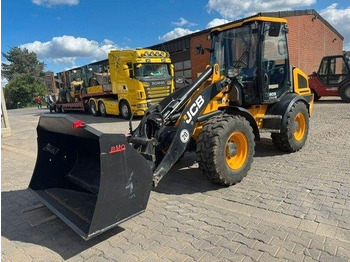 Utovarivač točkaš JCB 409