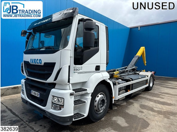 Kamion sa hidrauličnom kukom IVECO Stralis