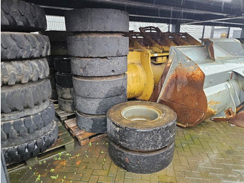 Gume i felne za Građevinska mašina Liebherr 12.00-20 SOLID - Tire/Reifen/Band: slika 2