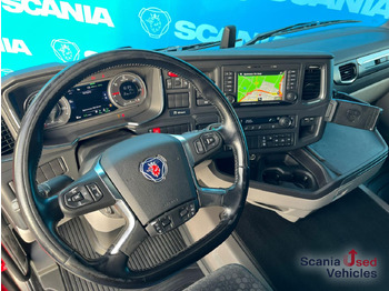 Tegljač SCANIA R 450 A4x2NA RETARDER LED NAVI PTO: slika 4 Tegljač SCANIA R 450 A4x2NA RETARDER LED NAVI PTO: slika 4