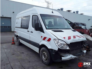 Dostavno vozilo sa zatvorenim sandukom MERCEDES-BENZ Sprinter 311