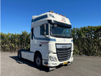 Tegljač DAF XF 460