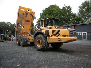 Zglobni kiper VOLVO A40E