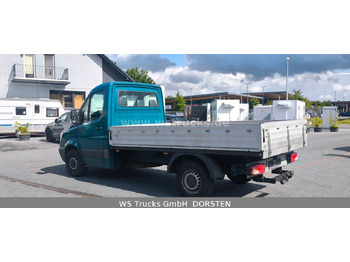 Dostavno vozilo s ravnom platformom Mercedes-Benz Sprinter II Pritsche215 CDI: slika 4 Dostavno vozilo s ravnom platformom Mercedes-Benz Sprinter II Pritsche215 CDI: slika 4