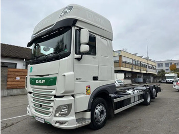 Kamion za prevoz kontejnera/ Kamion sa promenjivim sandukom DAF XF 106 450