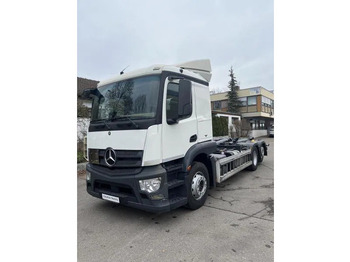 Kamion sa hidrauličnom kukom MERCEDES-BENZ Actros 2543