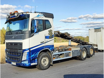 Kamion za utovaranje kontejnera VOLVO FH13 420
