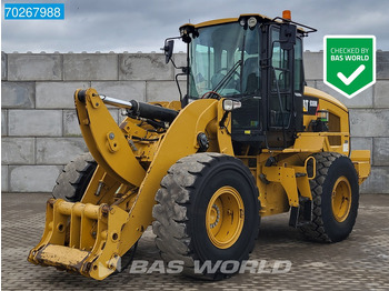 Utovarivač točkaš CATERPILLAR 930M