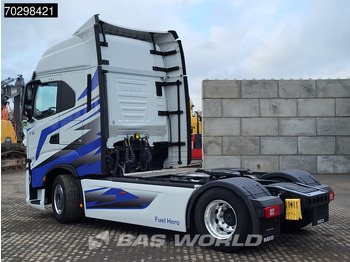 Tegljač Iveco S-Way 490 4X2 Retarder 2x Tanks Standklima Led Euro 6: slika 2 Tegljač Iveco S-Way 490 4X2 Retarder 2x Tanks Standklima Led Euro 6: slika 2