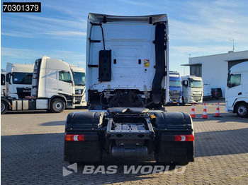 Tegljač Mercedes-Benz Actros 1845 Actros 4X2 BigSpace 2x Tanks: slika 3 Tegljač Mercedes-Benz Actros 1845 Actros 4X2 BigSpace 2x Tanks: slika 3