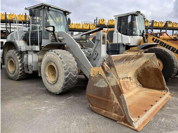 Utovarivač točkaš CATERPILLAR 962K