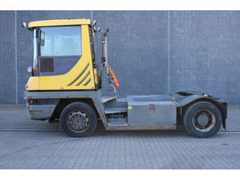 Terminalni traktor TERBERG