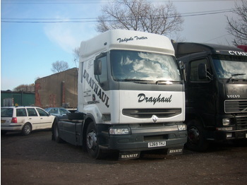 Tegljač RENAULT 385: slika 1
