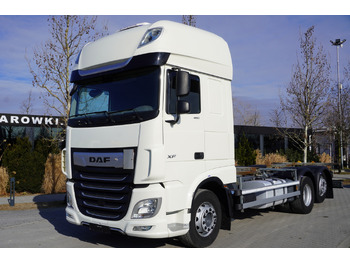 Kamion za prevoz kontejnera/ Kamion sa promenjivim sandukom DAF XF 480