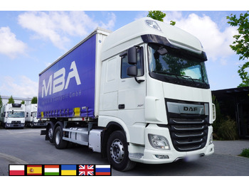 Kamion sa ceradom DAF XF 480