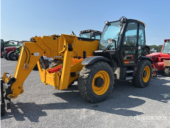 Teleskopski upravljač JCB