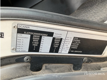 Kamion sa hidrauličnom kukom SCANIA P 360