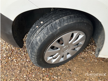 Minibus, Putnički kombi 2021 Citroen Berlingo 5 Passenger Van: slika 5 Minibus, Putnički kombi 2021 Citroen Berlingo 5 Passenger Van: slika 5