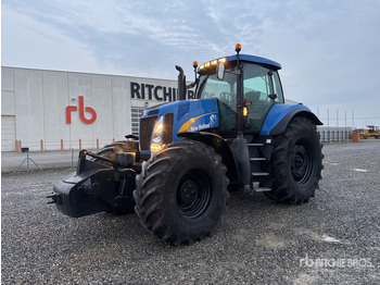 Traktor NEW HOLLAND