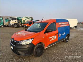 Kamion sa zatvorenim sandukom RENAULT