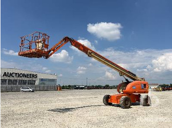 Zglobna platforma JLG