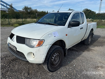 Pikap MITSUBISHI L200