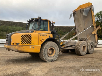 Zglobni kiper VOLVO A25E