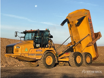 Zglobni kiper CATERPILLAR 730C