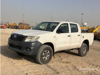 Pikap TOYOTA Hilux