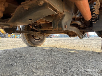 SUV 2018 Toyota Land Cruiser 78R 4x4 SUV: slika 5 SUV 2018 Toyota Land Cruiser 78R 4x4 SUV: slika 5