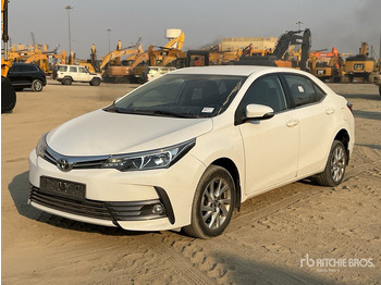 Automobil TOYOTA