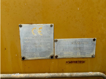Teleskopski upravljač Caterpillar TH63 4X4X4 Telehandler: slika 5