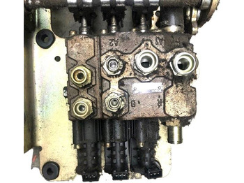 Hidraulični ventil za Oprema za rukovanje materijalima Hydraulic control valve for Still: slika 3