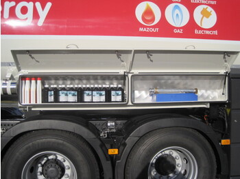 Kamion cisterna VOLVO FM: slika 5