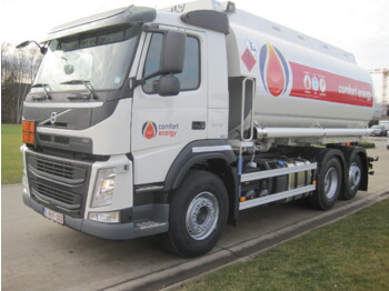 Kamion cisterna VOLVO FM