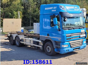 Kamion sa golom šasijom i zatvorenom kabinom DAF CF 85.460 6x2 Euro5: slika 4