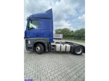 Tegljač MERCEDES-BENZ Actros 1843