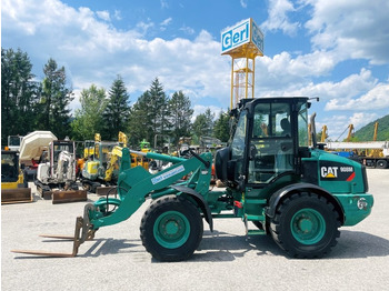 Utovarivač točkaš CATERPILLAR 908M