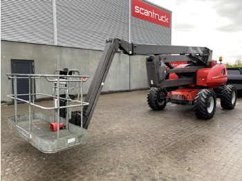 Zglobna platforma MANITOU