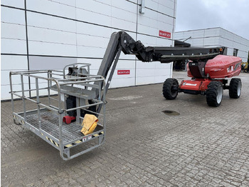 Teleskopska platforma MANITOU